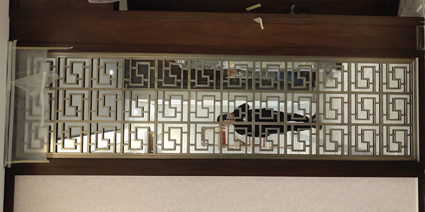 回形纹青古铜不锈钢屏风