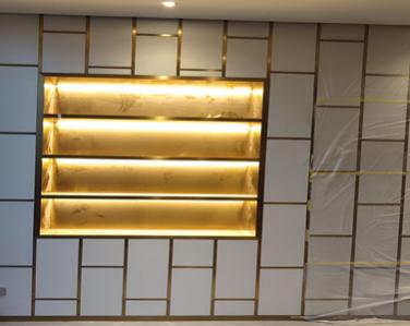 <strong>会所墙面不锈钢装饰工程</strong>