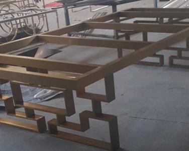 <strong>仿古大型不锈钢方桌</strong>